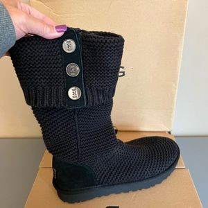 Brand new in box womens Sz 8 UGG Purl cardy knit boots